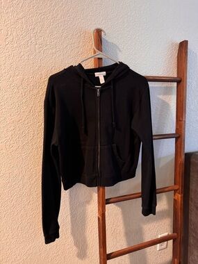 Full Tilt Black Cropped Zip-Up Hoodie Jacket